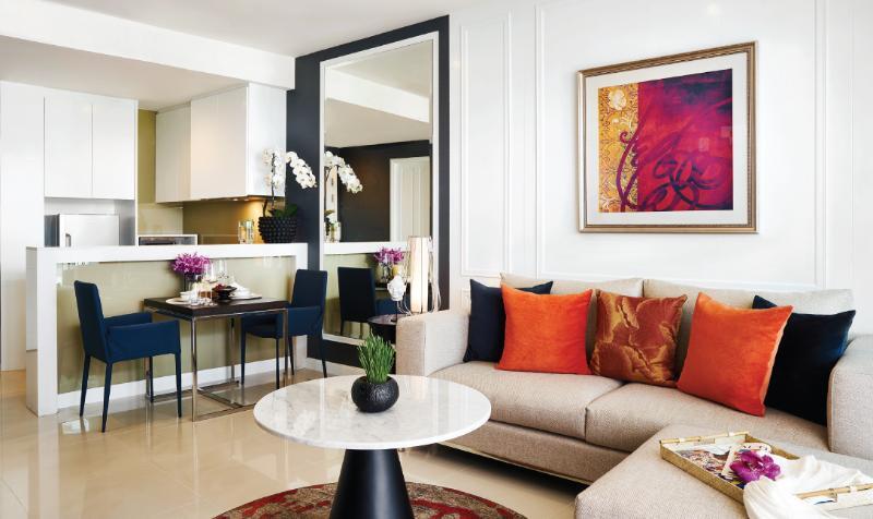 Dusit Suites Hotel Ratchadamri, Bangkok Exterior foto A living room in a typical apartment
