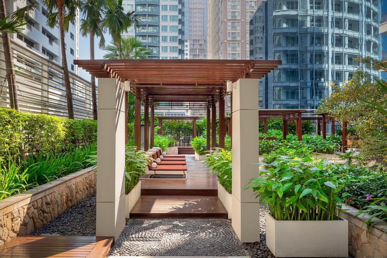 Dusit Suites Hotel Ratchadamri, Bangkok Exterior foto The Pergola